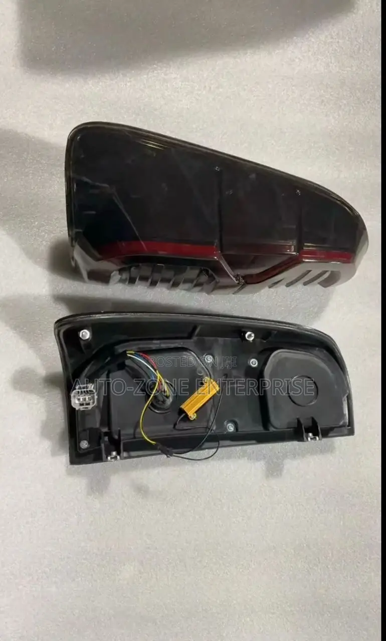 Toyota Hilux 2012 2013 2014 Spec Taillights Pair