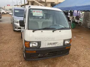 Daewoo Labo 2011 White