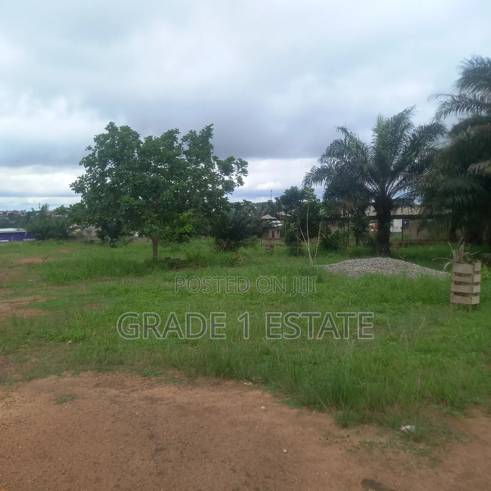 Land at Emena - Sarpe
