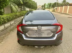 Honda Civic 2020 Gray