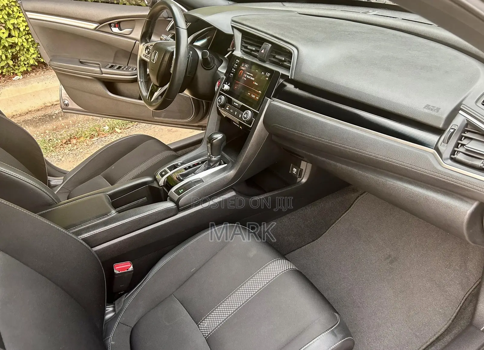 Honda Civic 2020 Gray