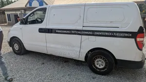 Hyundai H1 2012 White