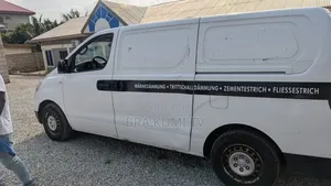 Hyundai H1 2012 White