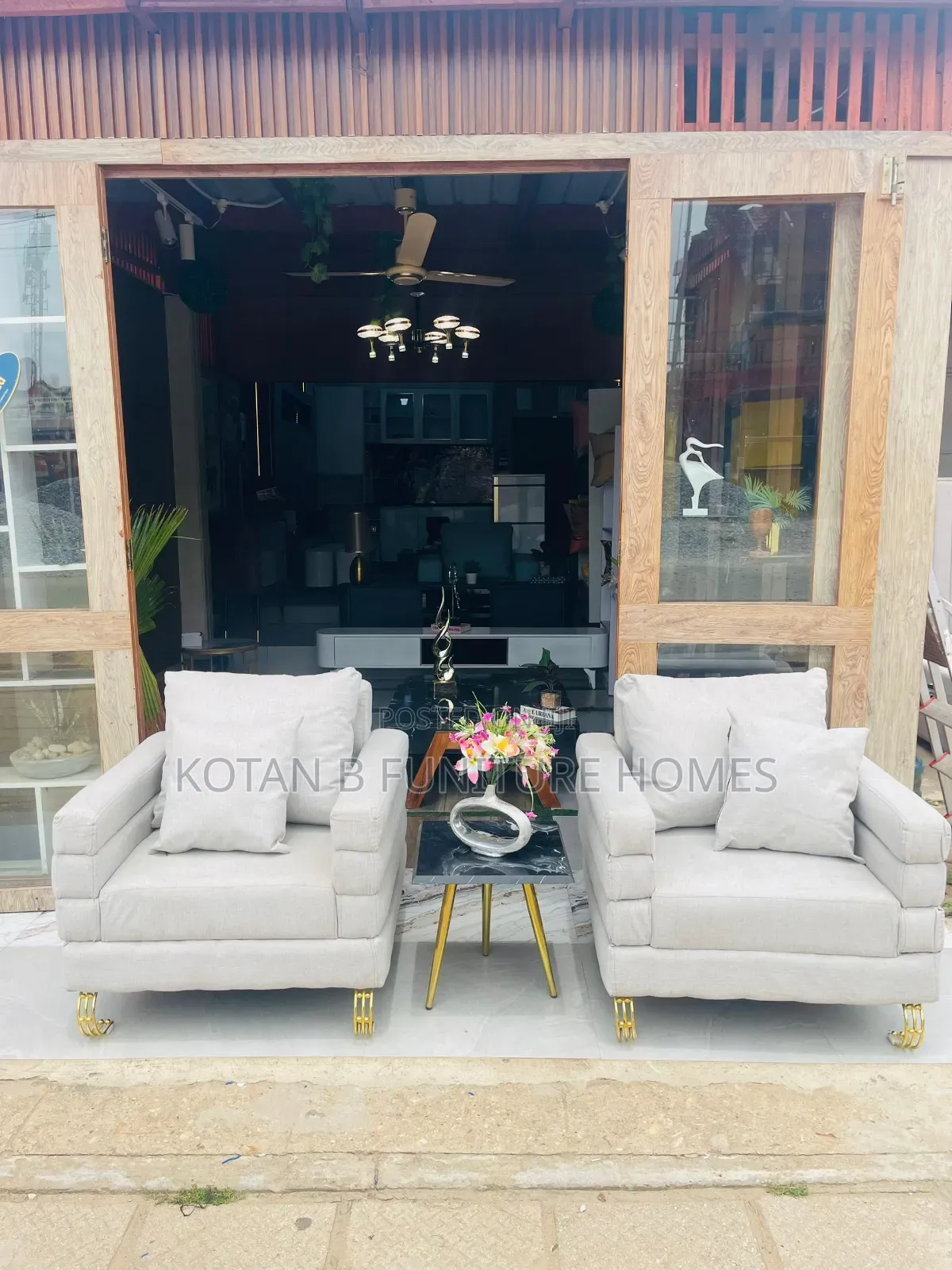 Royal Single Sofa