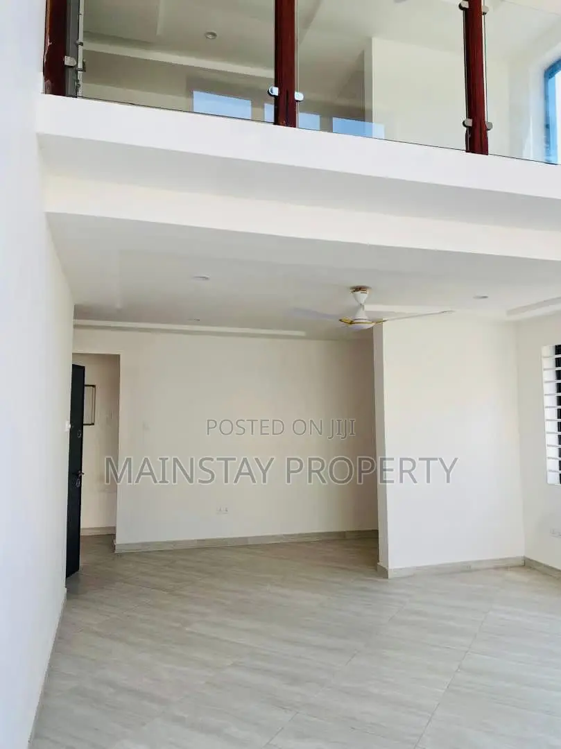 4bdrm House in Mainstay Estates, Achimota for sale