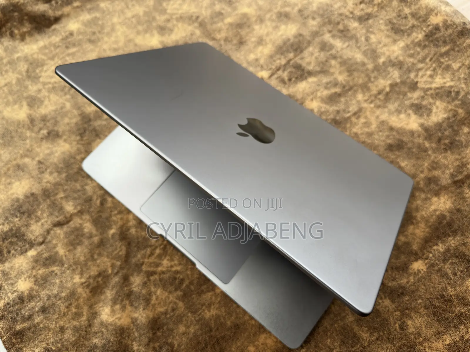 Laptop Apple MacBook Pro 2021 M1 16GB Apple M1 Pro SSD 512GB
