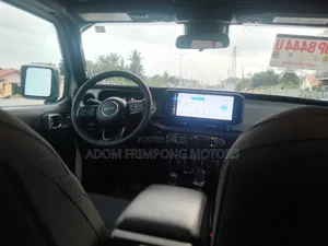 Jeep Wrangler 2024 White