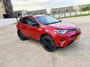 Toyota RAV4 2016 Red