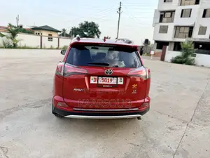 Toyota RAV4 2016 Red