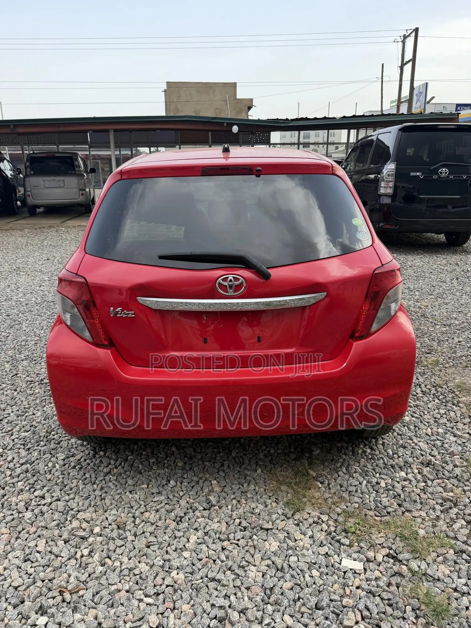Toyota Vitz 1.3 AWD 5dr 2012 Red