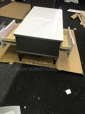 Modern Luxury Center Table (-12)