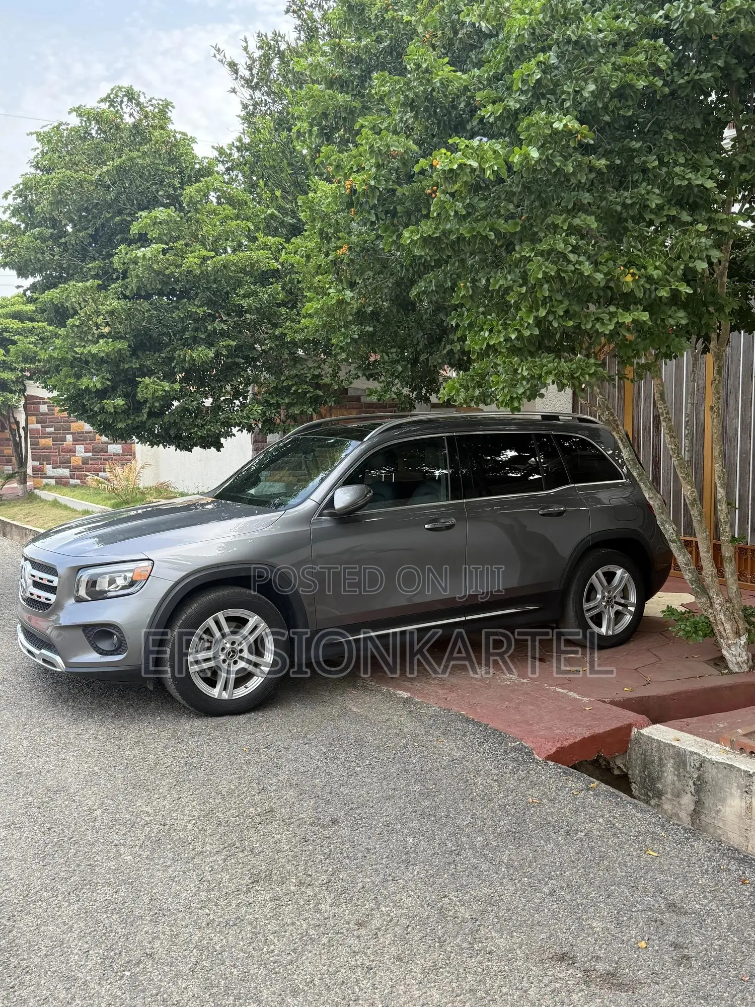 Mercedes-Benz GLB-Class GLB 250 4MATIC 2020 Gray