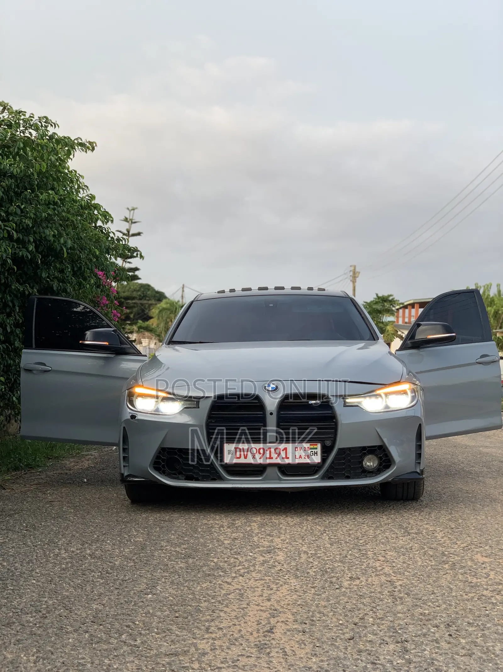 BMW 320i 2013 Gray