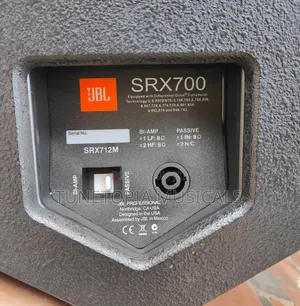 JBL Srx712m 12-Inch Two-Way Stage Monitor (2pieces)