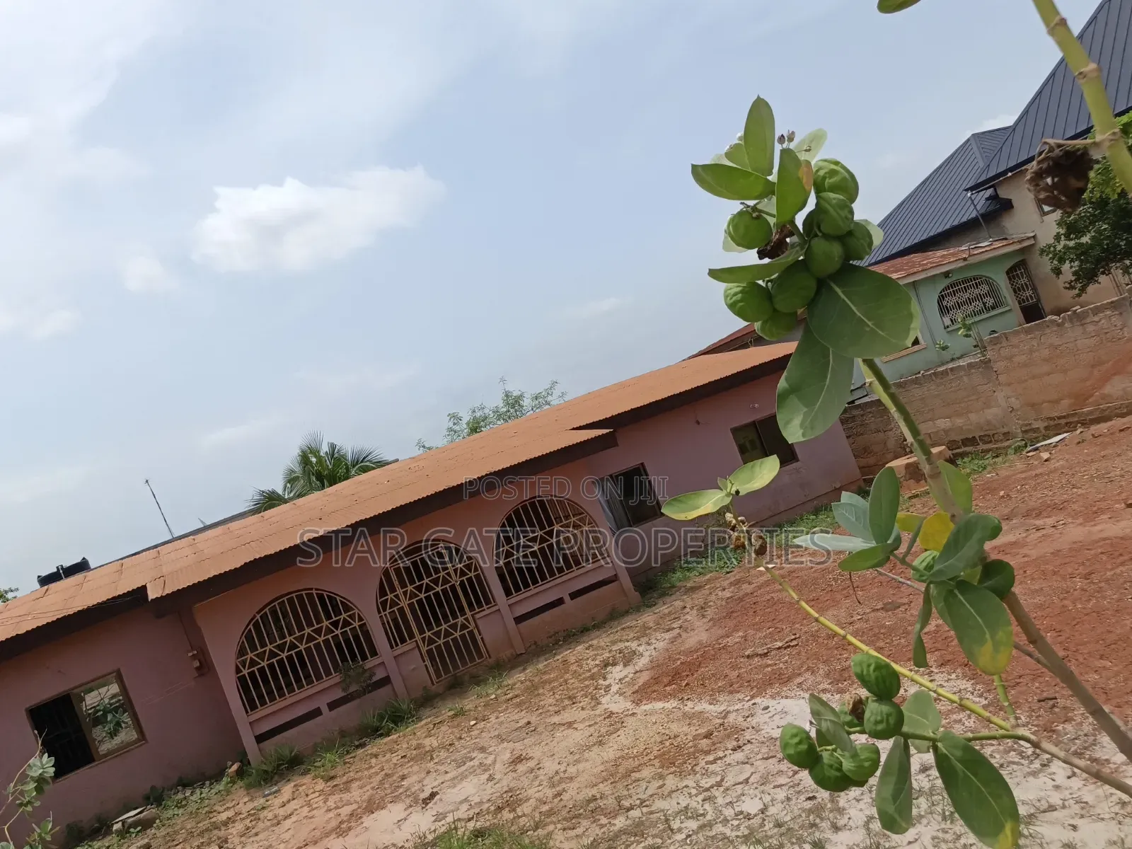 4bdrm House in Ophelia Junction, Kumasi Metropolitan for sale