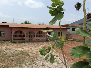 4bdrm House in Ophelia Junction, Kumasi Metropolitan for sale