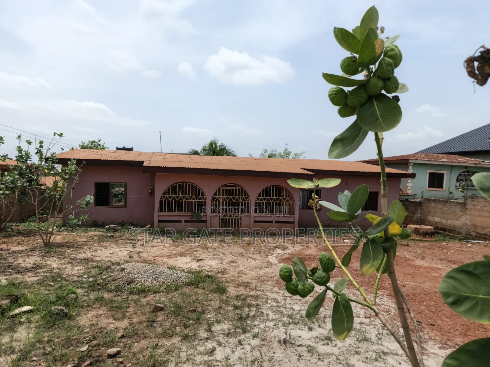 4bdrm House in Ophelia Junction, Kumasi Metropolitan for sale