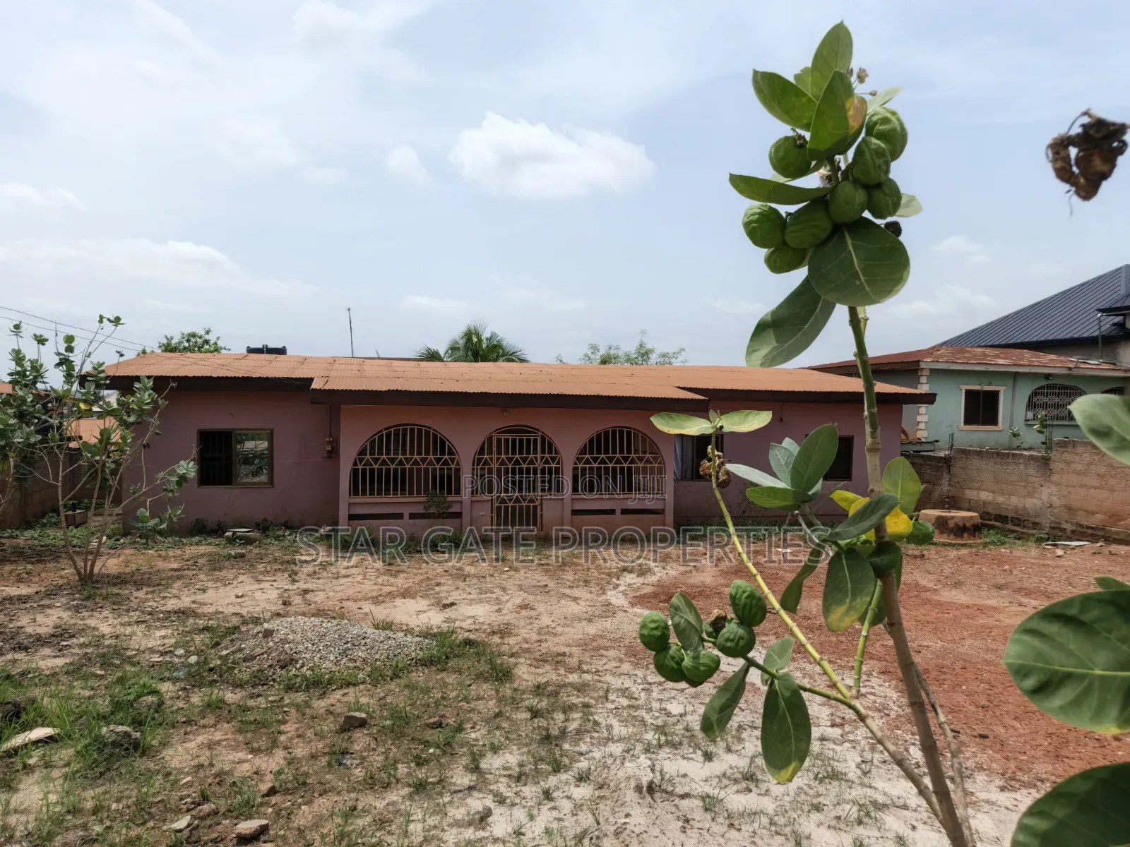 4bdrm House in Ophelia Junction, Kumasi Metropolitan for sale