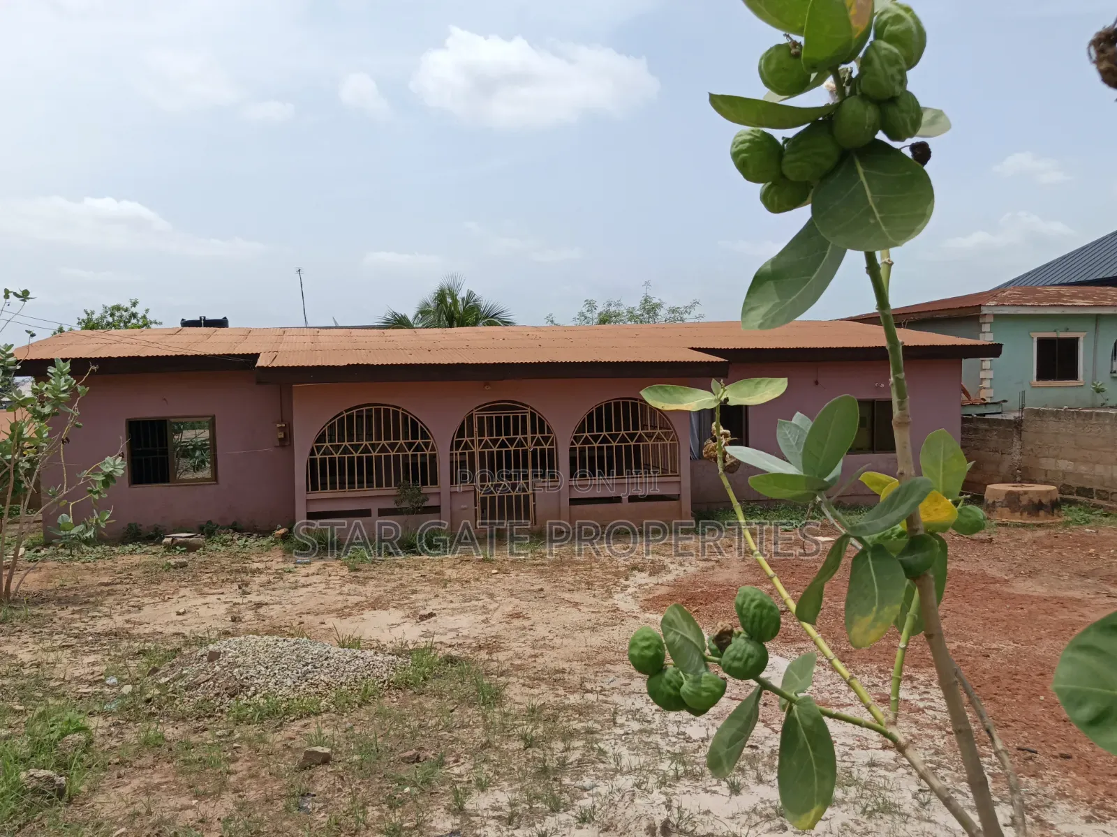 4bdrm House in Ophelia Junction, Kumasi Metropolitan for sale