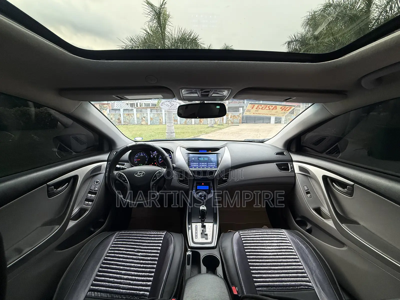 Hyundai Elantra Limited Sedan FWD (1.8L 4cyl 6A) 2013 Black