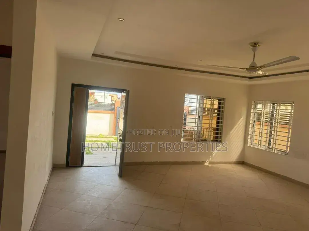 3bdrm House in Achimota Mall Area for rent