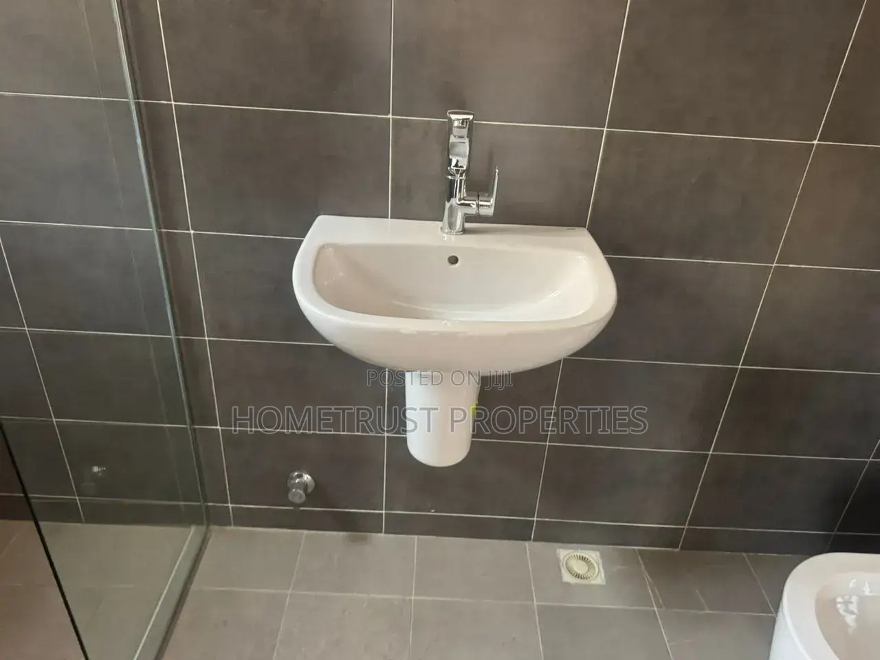 3bdrm House in Achimota Mall Area for rent