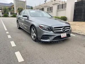 Mercedes-Benz E300 2016 Gray