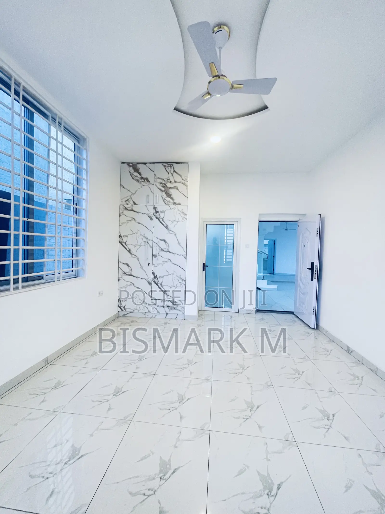 4bdrm House in Lakeside Estate, Ashaley Botwe for sale