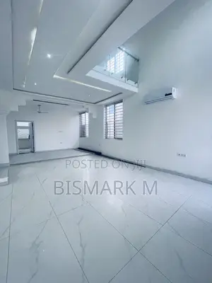 4bdrm House in Lakeside Estate, Ashaley Botwe for sale