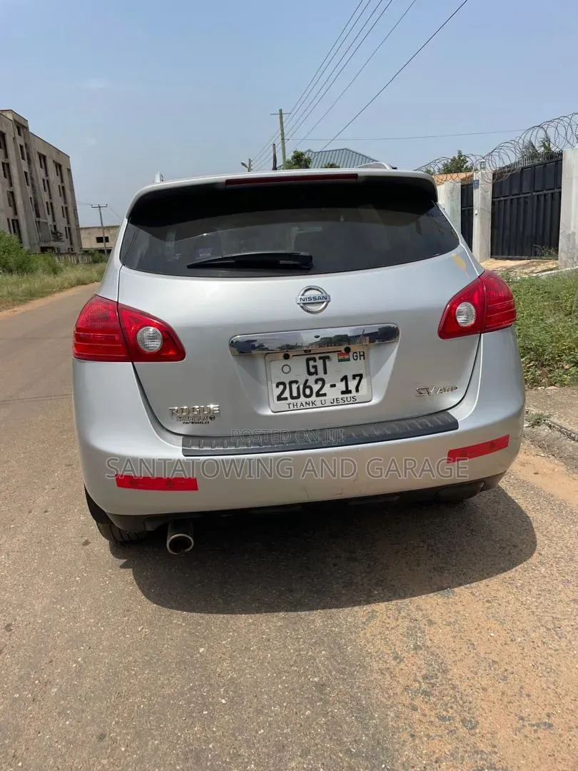 Nissan Rogue SV 2012 Silver