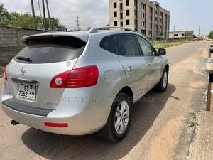 Nissan Rogue SV 2012 Silver