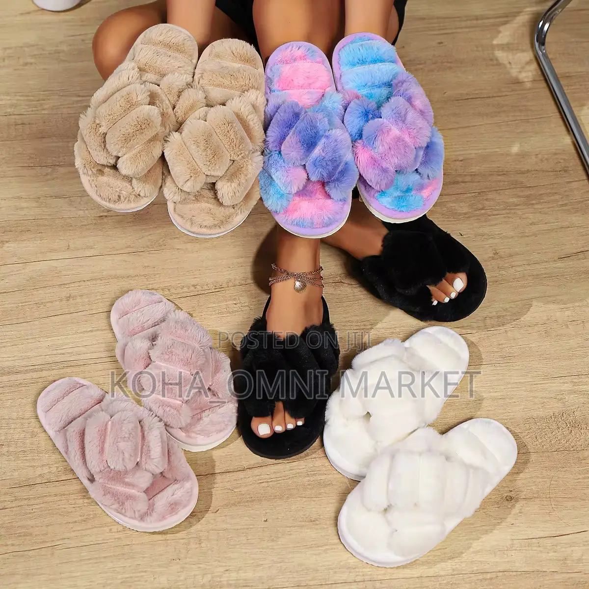 Criss Cross Bedroom Fluffy Slides