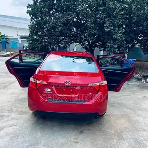 Toyota Corolla LE Eco (1.8L 4cyl 2A) 2018 Red
