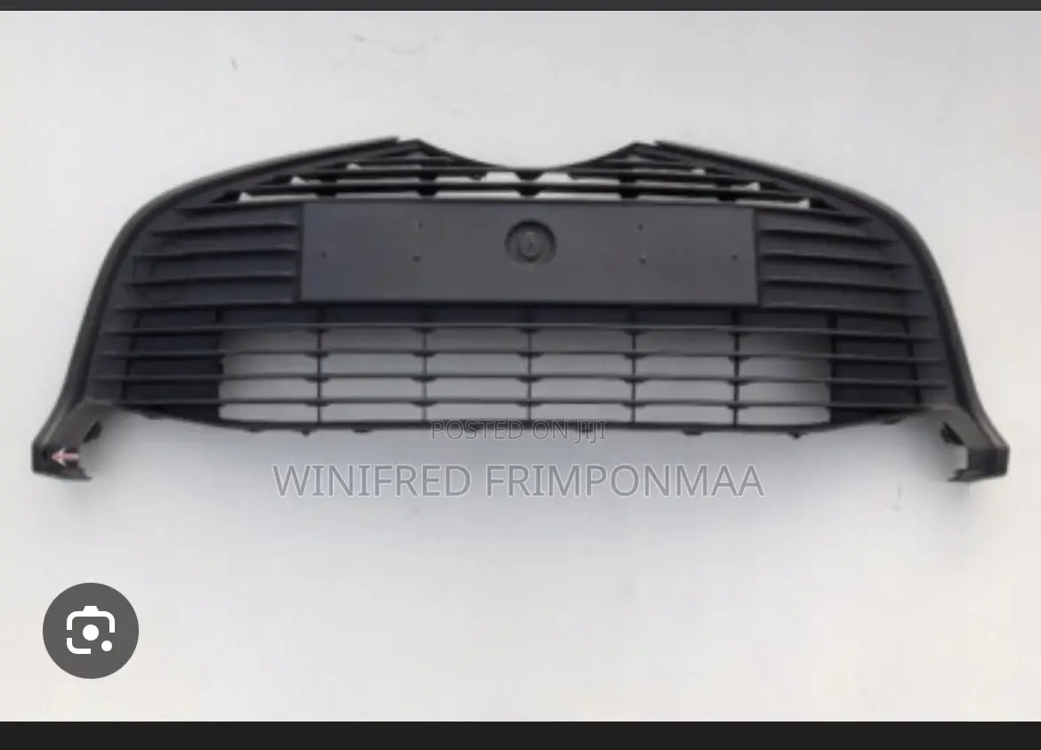 Yaris Down Grille