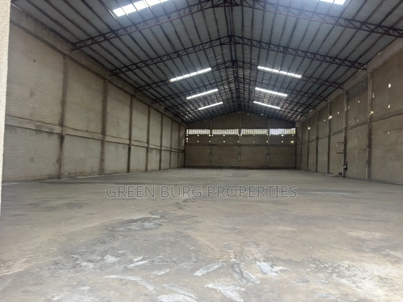 Ware House to-Let