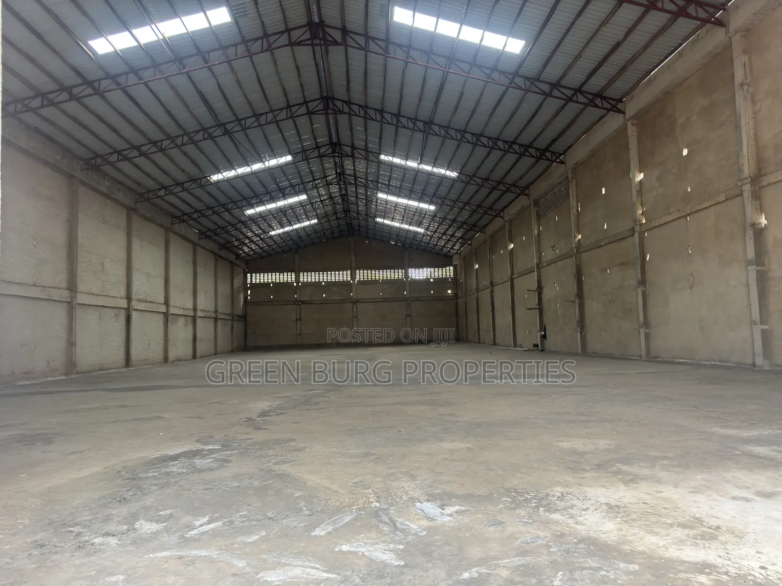 Ware House to-Let