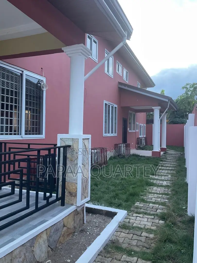 4bdrm House in Oyarifa for sale