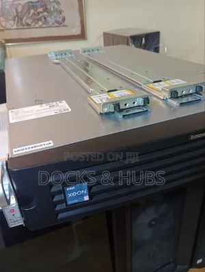 Server 256GB Intel Xeon SSD 2T