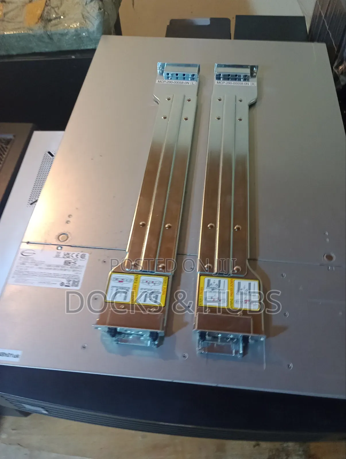 Server 256GB Intel Xeon SSD 2T