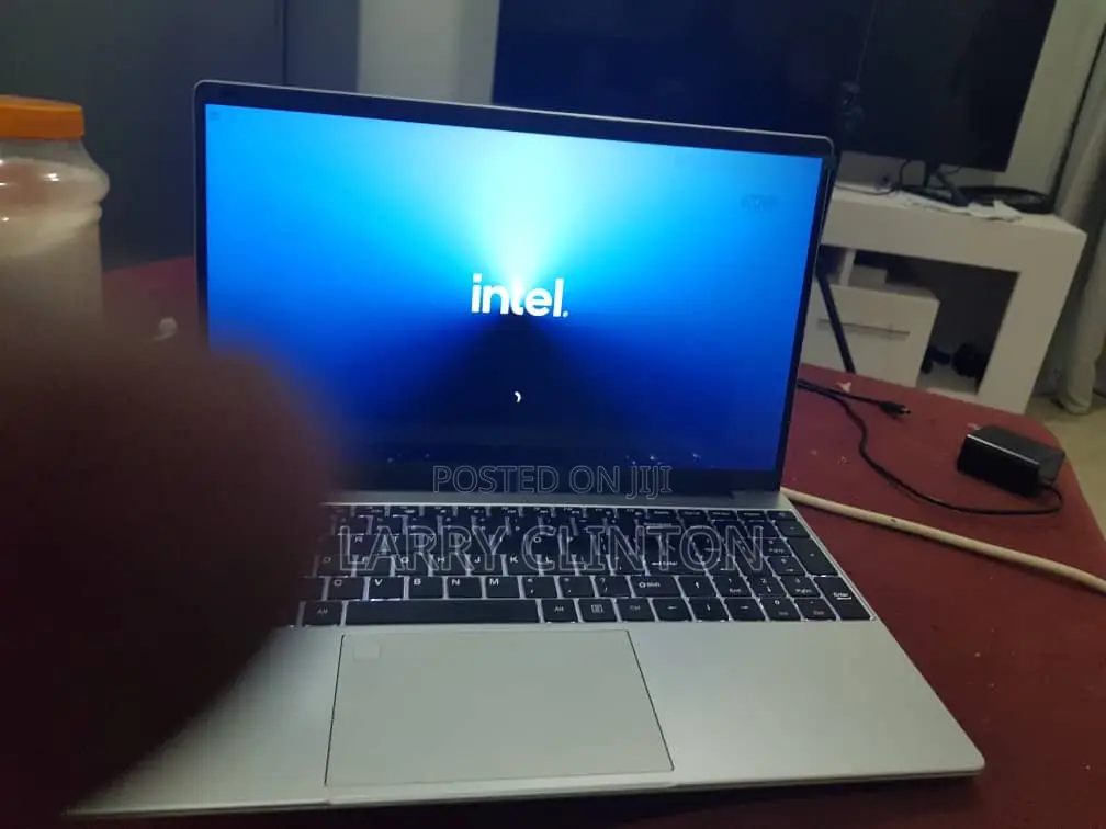 Laptop 64GB Intel SSD 256GB