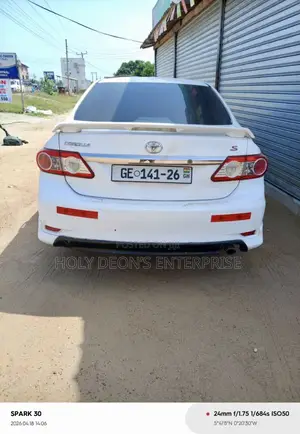 Toyota Corolla S 4dr Sedan (1.8L 4cyl 4A) 2013 White