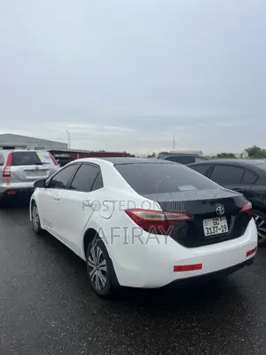 Toyota Corolla S 4dr Sedan (1.8L 4cyl CVT) 2015 White