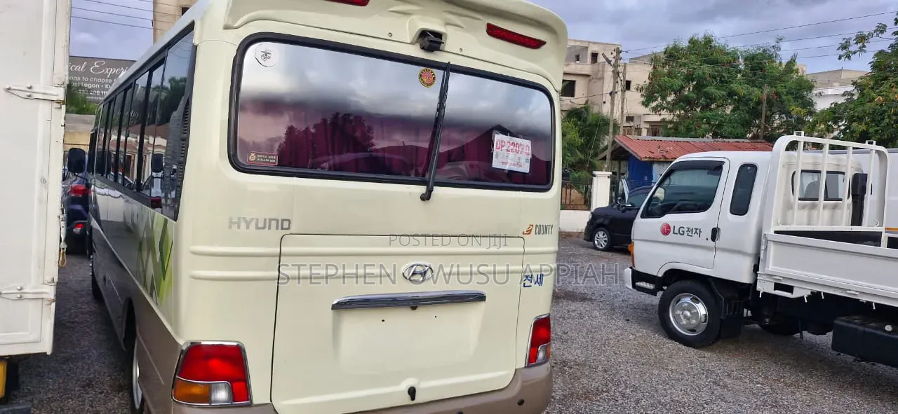 Hyundai County 2015 Grey