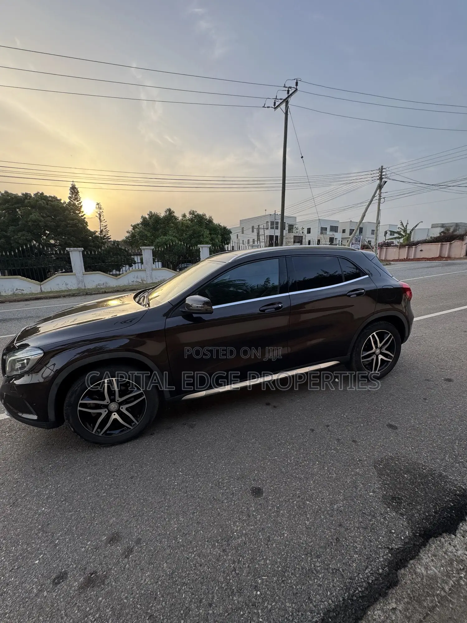 Mercedes-Benz GLA-Class 2017 Brown