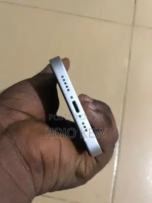 Apple iPhone 13 128 GB White