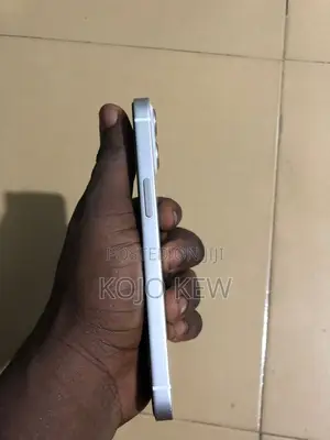 Apple iPhone 13 128 GB White