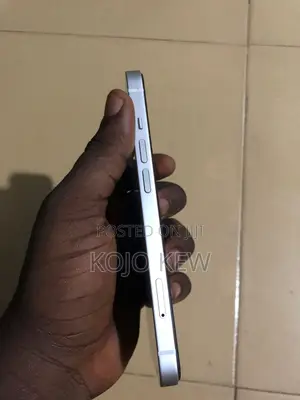 Apple iPhone 13 128 GB White