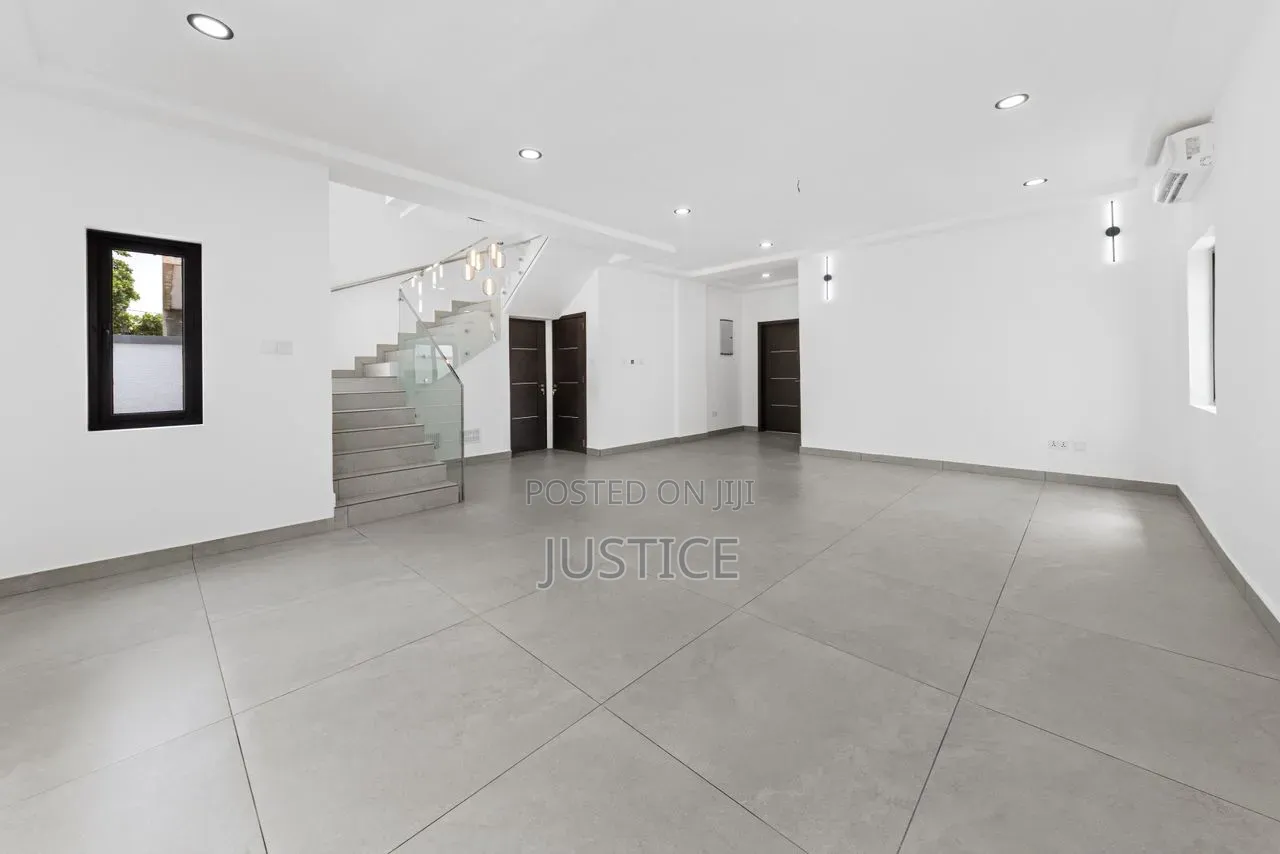3bdrm House in Adenta, SSNIT Flats for sale