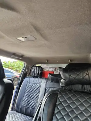 Toyota Hilux SR 4x4 2018 Blue