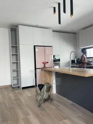 4bdrm Mansion in Airport Hills Estate for sale